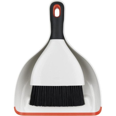 HANDHELD BROOM AND DUST PAN